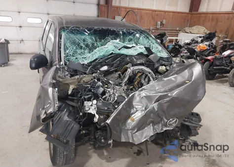 2016 Toyota Sienna L 7 Passenger z USA, uszkodzony, nr VIN 5TDZK3DC5GS759029